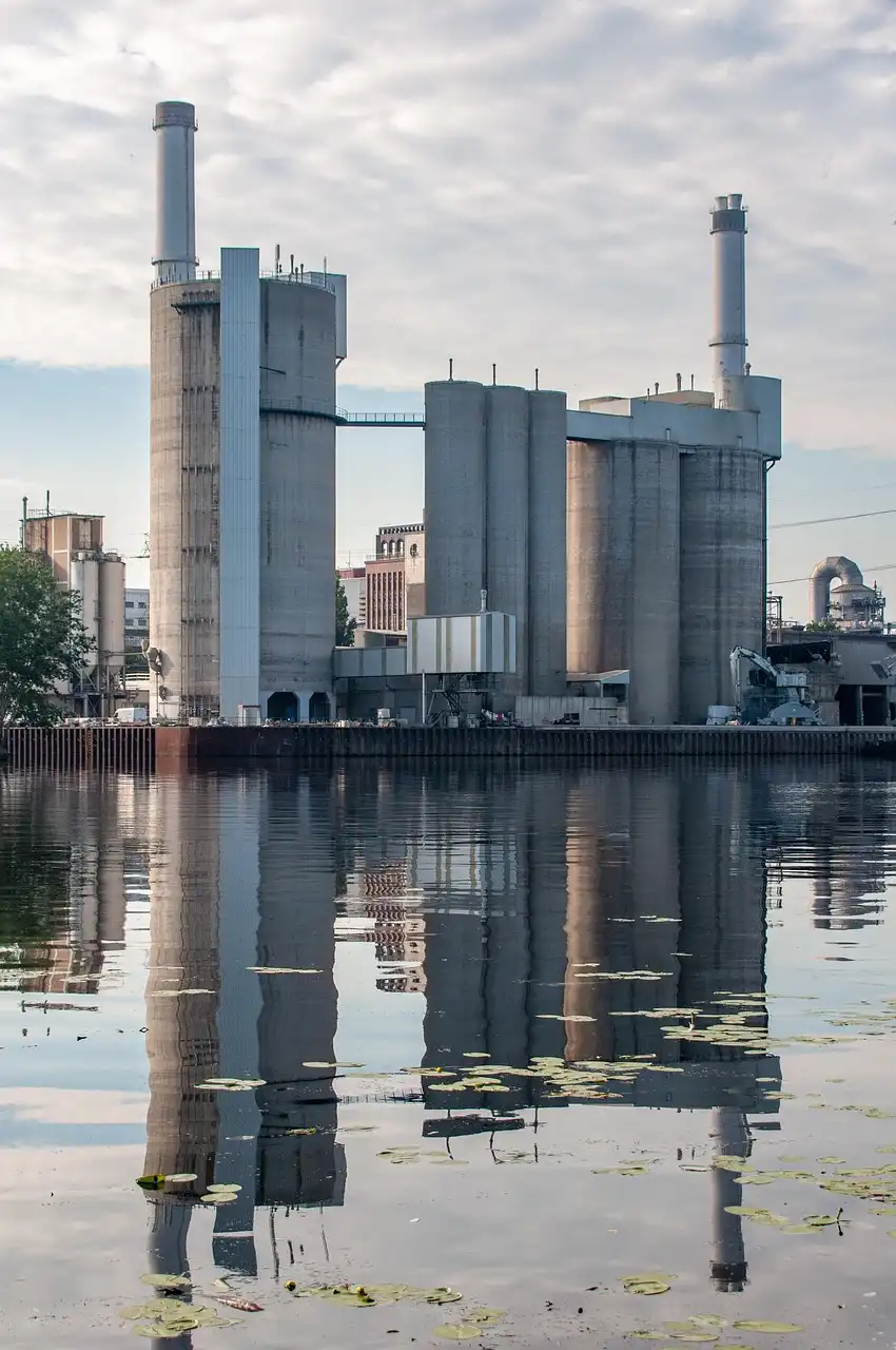 Manajemen emisi udara dan cerobong industri